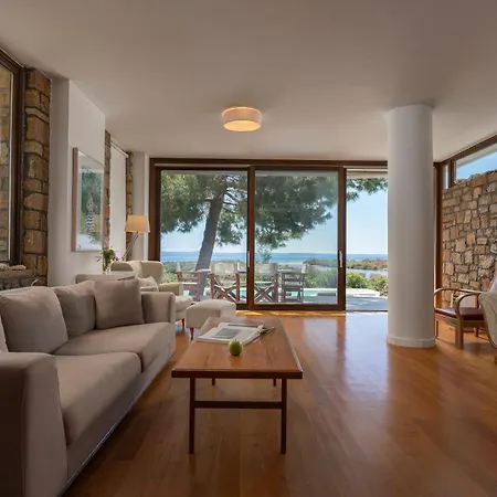 Sea La Vie Retreat Villas